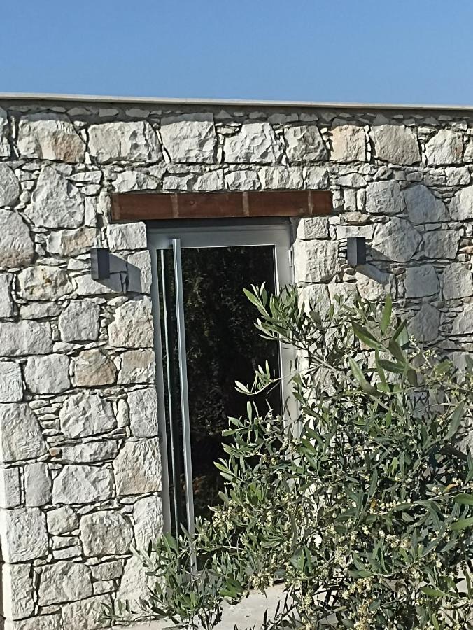 Ammos Luxury Suits And Residences Пея Екстериор снимка